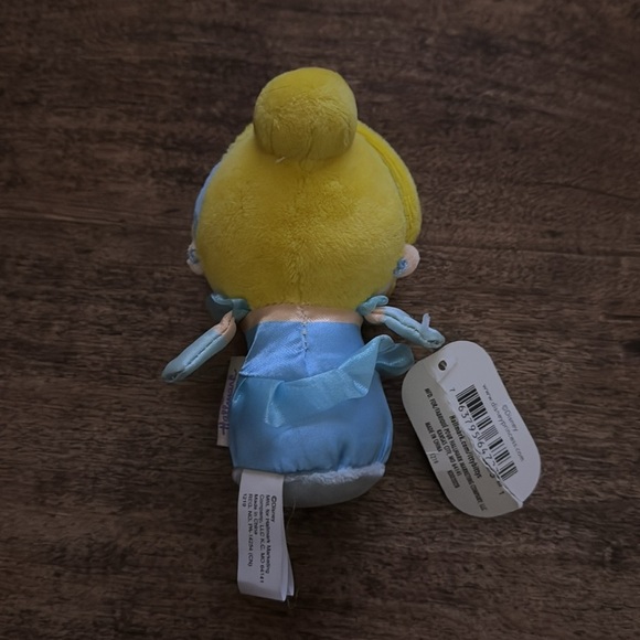 Cinderella itty bitty - Picture 2 of 2